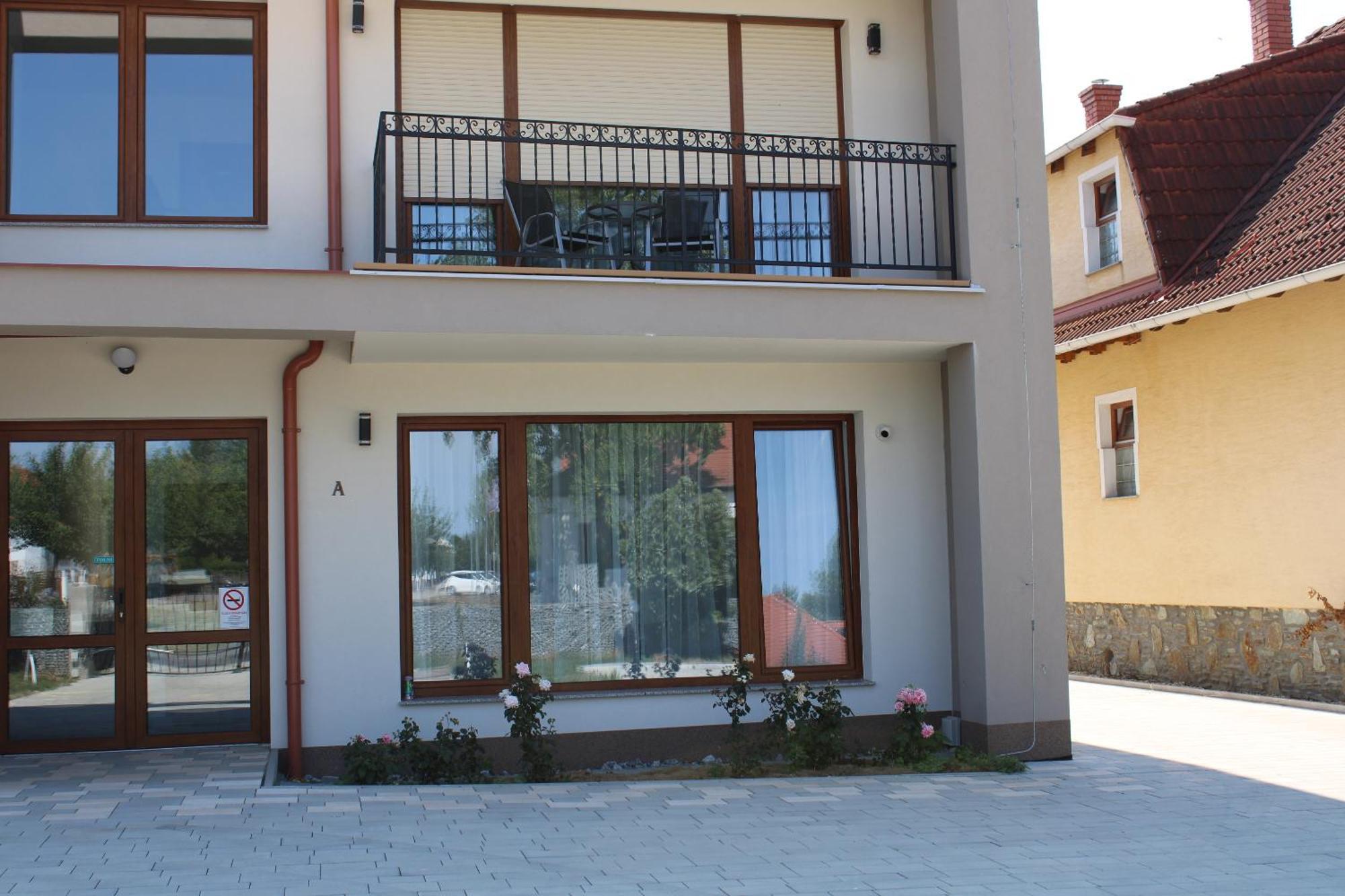 Mara Apartman Buek Экстерьер фото