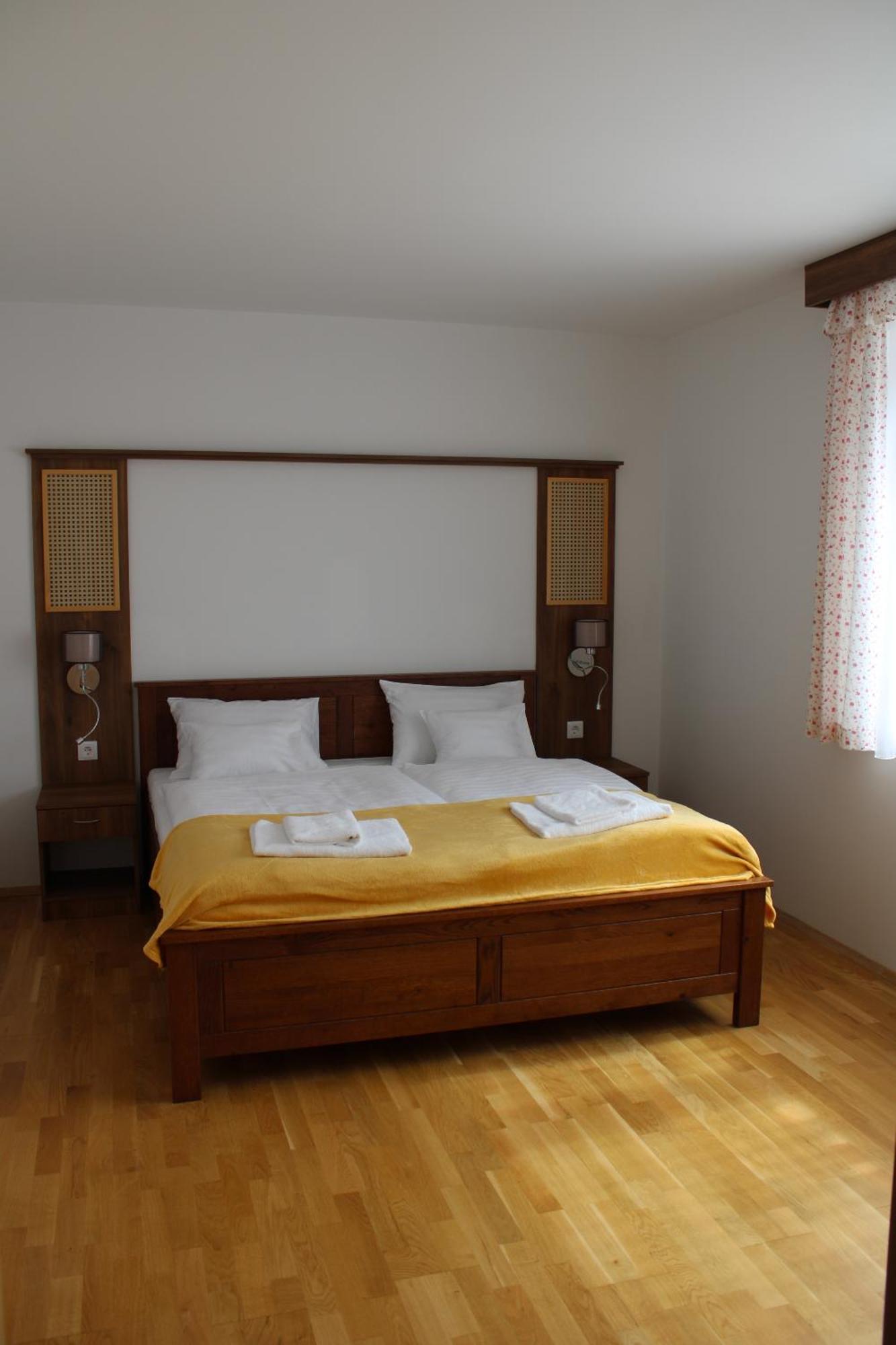 Mara Apartman Buek Экстерьер фото
