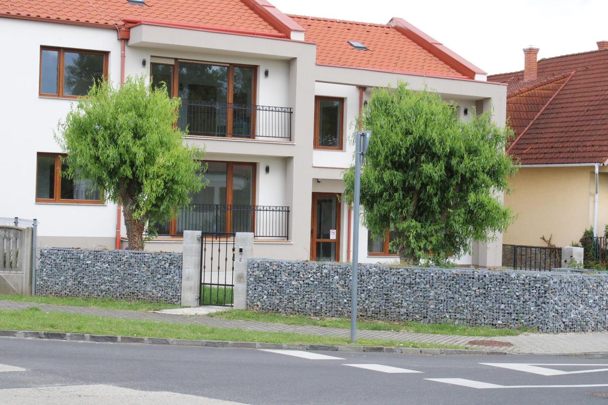 Mara Apartman Buek Экстерьер фото